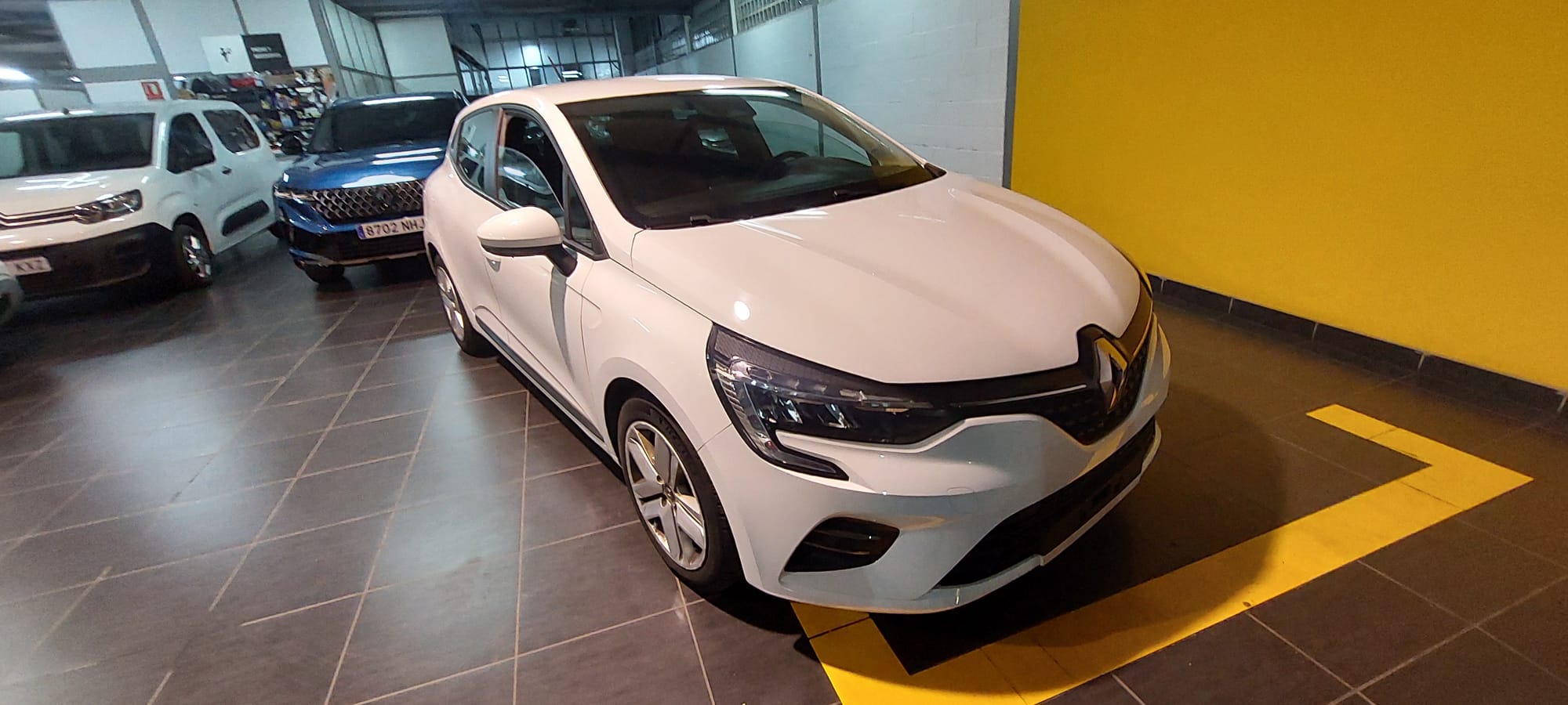 Renault Clio 1.5 dci 100cv miniatura 2